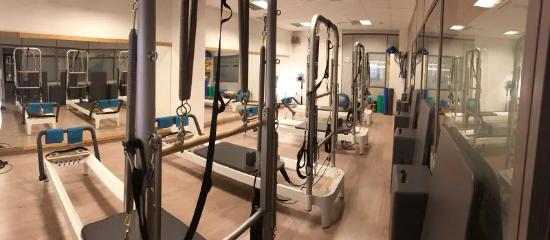 Sala de máquinas de Pilates Armonía Studio, desde otro ángulo